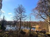 Ruhige, naturnahe Lage mit herrlichem Wasserblick - 