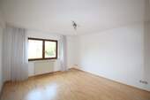 Schlafzimmer/Arbeitszimmer (EG) - 