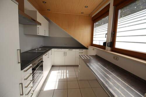 Offene Küche mit Einbauküche (OG) - 