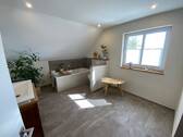 Badezimmer im Dachgeschoss - 