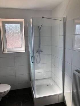 Duschkabine - Etagenwohnung mit 80,00 m² in Delmenhorst zur Miete