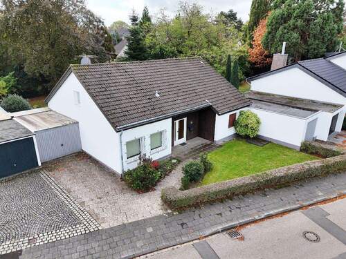 Altbestand Abriss erforderlich - 