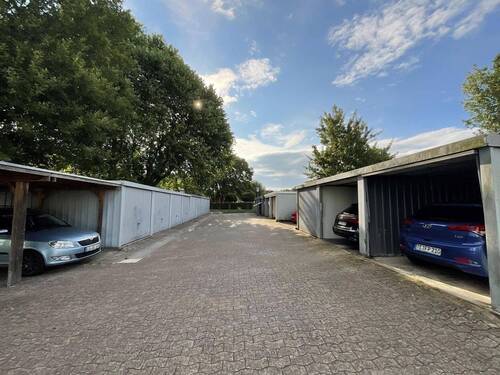 Blick in den Garagenhof - 