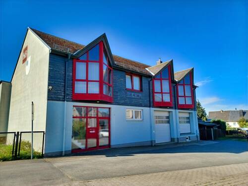 seitliche Sicht - Modernes Gewerbeobjekt mit viel Potenzial!