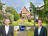 Bild 1 - Freistehendes Einfamilienhaus in Diedorf mit PV, Doppelgarage & 3 Wohneinheiten-Potenzial