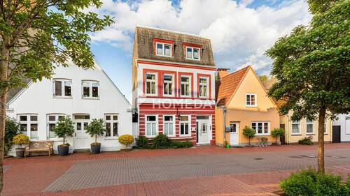 Außenansicht 2 - Charmantes Mehrfamilienhaus mit 4 neuwertigen, voll möblierten Wohneinheiten in attraktiver Lage