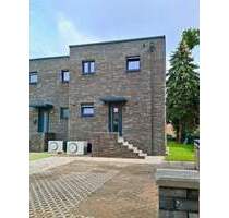 Stadthaus - NEU 2025 - kurz vor Fertigstellung! Marmor - exklusive Bäder - Hamburg Schnelsen