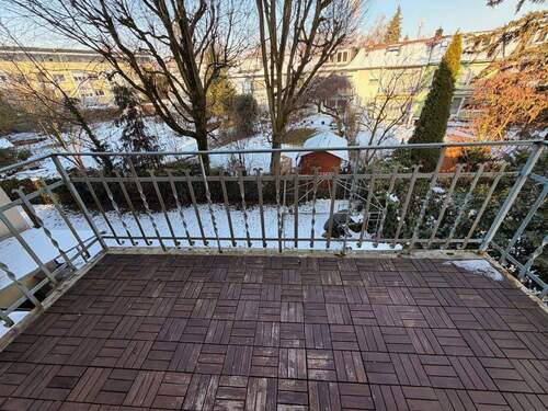 Balkon mit Gartenblick - 