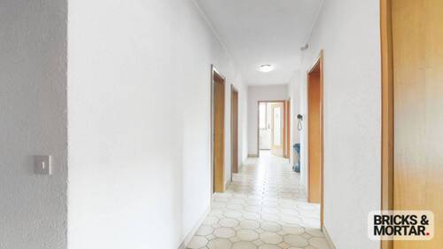 EG Flur - Mehrfamilienhaus, Wohnhaus in Mittelneufnach zum Kaufen
