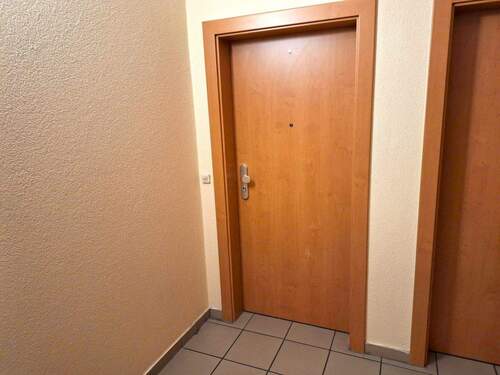 09 Wohnungstür.jpg - 