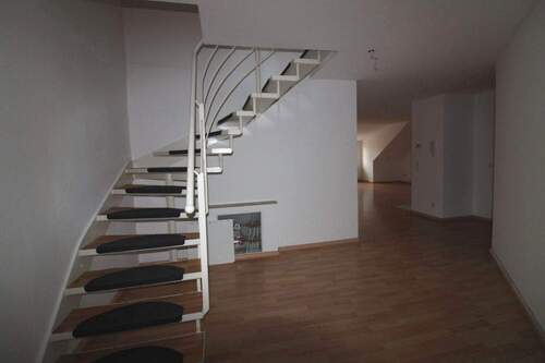 IMG_3971.JPG - Besichtigung bitte telefonisch abstimmen - 4 Raumwohnung über 2 Etagen in der Innenstadt