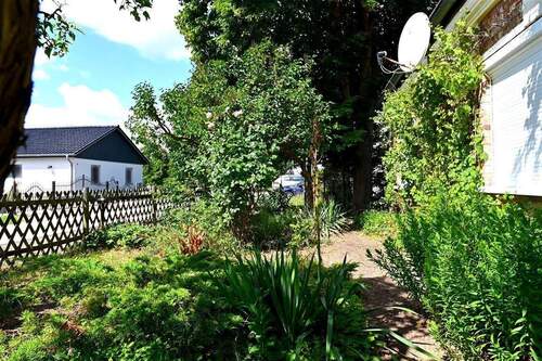 Vorgarten - 2 Zimmer Einfamilienhaus in Zarrendorf