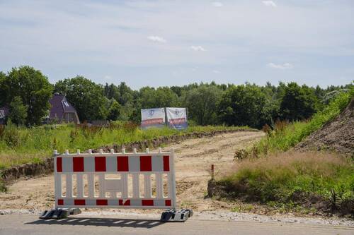 Grundstück - 3 Zimmer Einfamilienhaus zum Kaufen in Besdorf