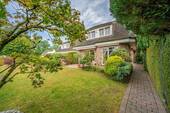 Bild 1 - Exklusives Einfamilienhaus in Sasel