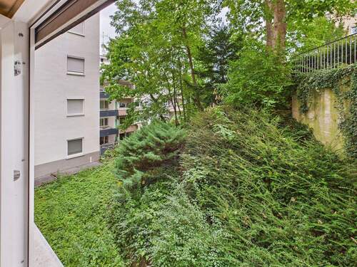 Aussicht - Etagenwohnung mit 19,60 m² in Stuttgart zum Kaufen