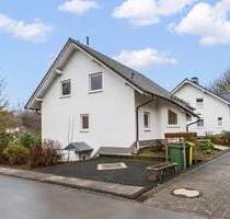 #KOMINOS IMMOBILIEN# Einfamilienhaus mit Einliegerwohnung in Lennestadt-Maumke