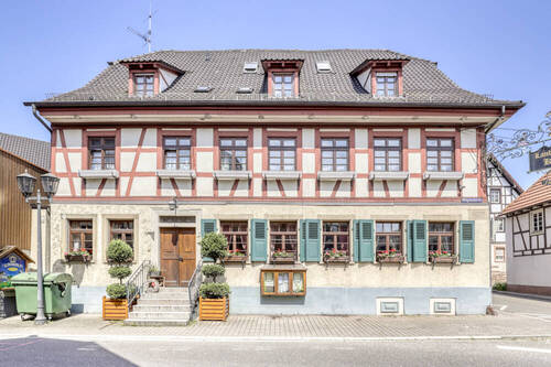 Gebäudeansicht - Haupteingang - 2 Zimmer Hotel, Pension, Gasthof zum Kaufen in Königsbach-Stein