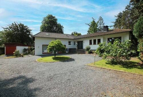 Haupthaus I - 1 Zimmer Einfamilienhaus in Hennef (Sieg)