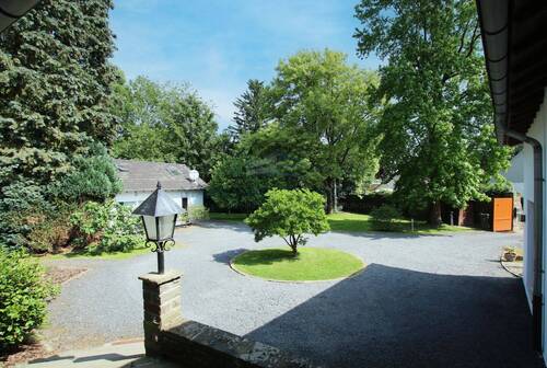 Innenhof - Empfangsbereich III - 