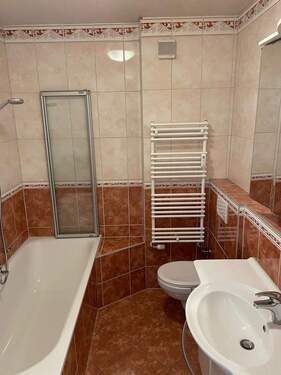 Badezimmer.jpg - 2 Zimmer Etagenwohnung zur Miete in Bremen