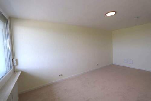 Schlafzimmer - Etagenwohnung mit 76,00 m² in Erlangen zum Kaufen