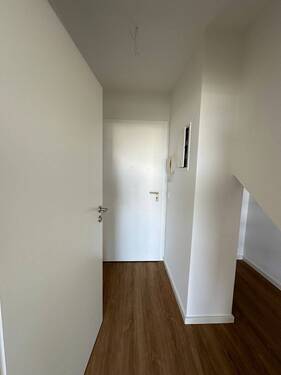 Flur - Etagenwohnung mit 45,30 m&sup2; in Halle (Saale) zur Miete