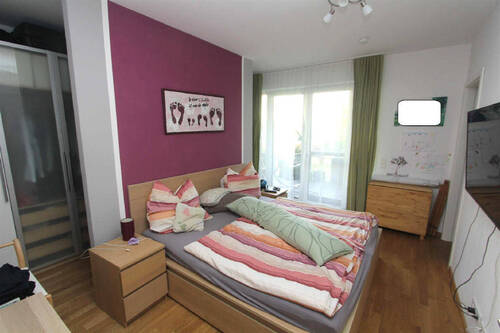 Schlafzimmer mit Ankleide - 