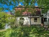 Titelbild - Bezugsfrei & modernisiert: Familienhaus mit sechs Zimmern und zwei Terrassen in Lichtenrade