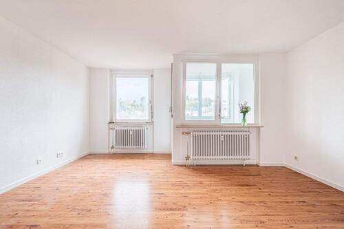 ausgezeichneter Immobilienschnitt - 2 Zimmer Etagenwohnung in Freiburg im Breisgau