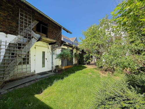 Impression Außenansicht Nebengebäude - 