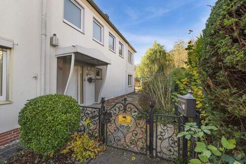 Hauseingang - 7 Zimmer Reihenendhaus zum Kaufen in Salzgitter