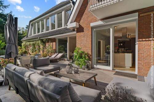 .. und Zugang zur Küche. - 