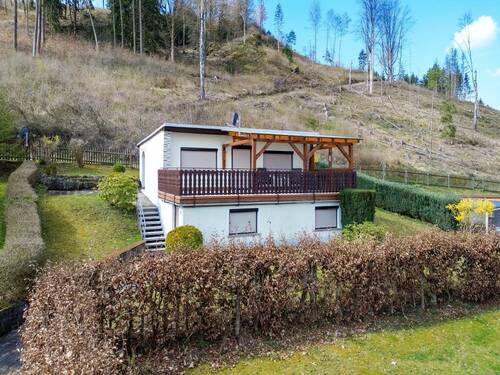 Außenansicht - 2 Zimmer Mehrfamilienhaus, Wohnhaus zum Kaufen in Bad Lobenstein
