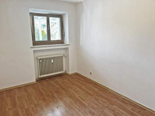 Helles Schlafzimmer - Etagenwohnung mit 59,00 m² in Weissach zur Miete