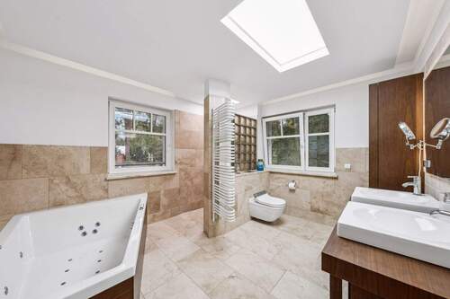 Masterbad im Obergeschoss - 