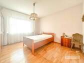 Schlafzimmer EG - 