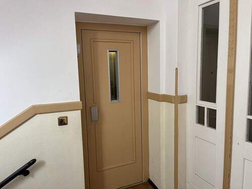 Zugang Fahrstuhl - 