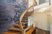 Treppenhaus mit Galerie - 
