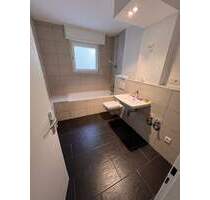 Charmante 3-Zimmer Wohnung in Bad Homburg - sofort frei, Balkon & Grünblick - Bad Homburg vor der Höhe