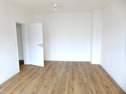 Zimmer 2 - Etagenwohnung mit 67,00 m&sup2; in Fürth zur Miete