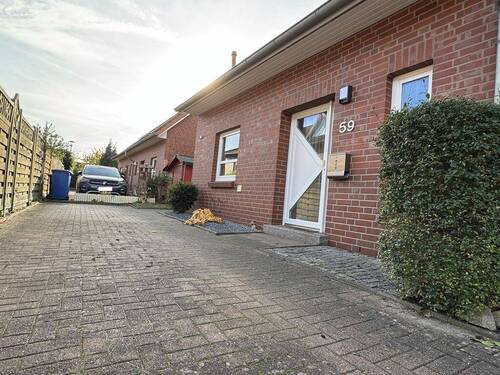 Eingang (2).JPG - 4 Zimmer Doppelhaushälfte in Neu Wulmstorf