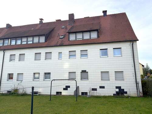 Rückansicht - 1 Zimmer Mehrfamilienhaus, Wohnhaus zum Kaufen in Hersbruck