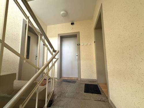 Treppenhaus - Mehrfamilienhaus, Wohnhaus mit 404,80 m&sup2; in Hersbruck zum Kaufen