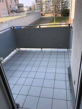 Balkon - Etagenwohnung mit 31,10 m² in Chemnitz zur Miete