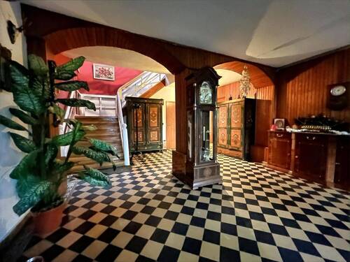 Hausflur EG Haupthaus - 1 Zimmer Mehrfamilienhaus, Wohnhaus in Börßum