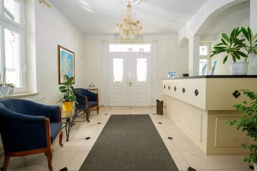 Der Eintritt ins Haus - 3 Zimmer Etagenwohnung in Binz