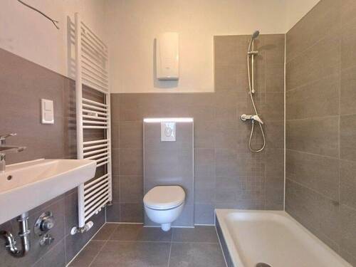 20251021_105015 - 2 Zimmer Etagenwohnung in Minden