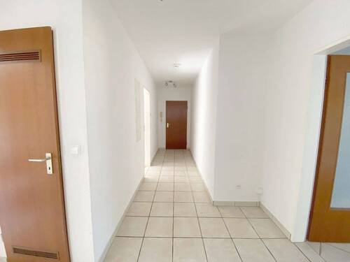 Eingangsbereich - 3 Zimmer Etagenwohnung zum Kaufen in Trier