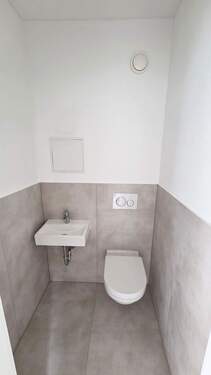 WC - Etagenwohnung mit 58,00 m&sup2; in Köln zur Miete