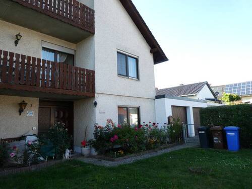 2025_H-217_2.jpg - 8 Zimmer Einfamilienhaus zum Kaufen in Himmelkron